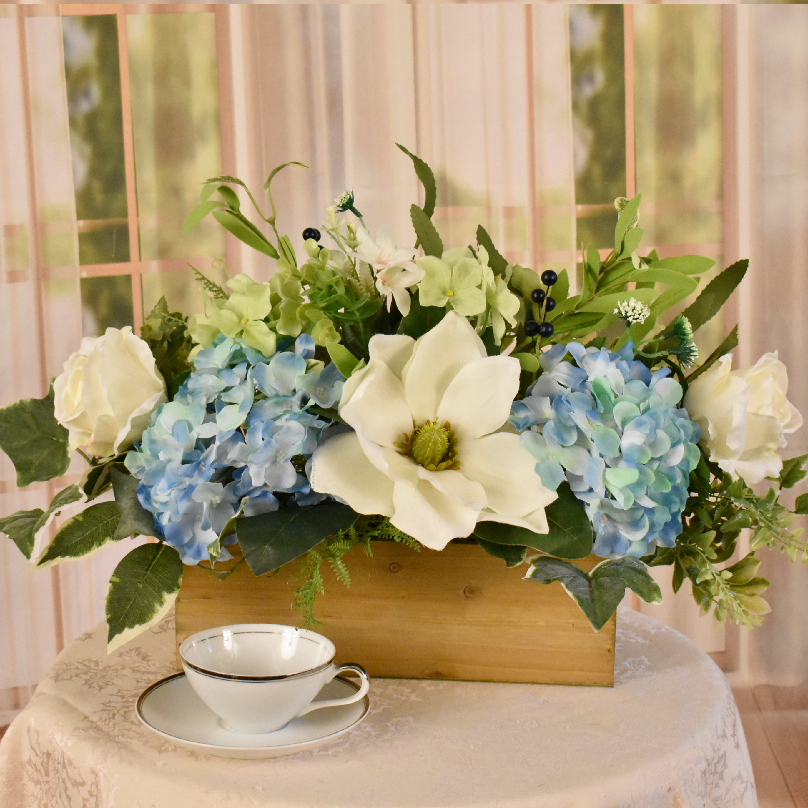 Primrue Roses And Magnolia Floral Arrangements In Vase Wayfair