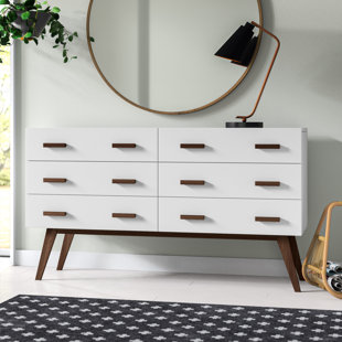 WADE LOGAN® Anisse 6 - Drawer Dresser