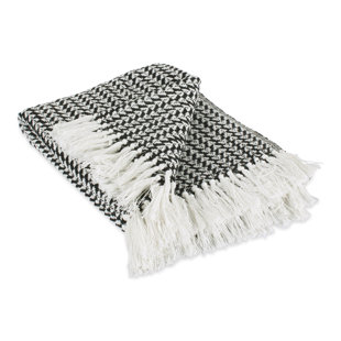 DESIGN IMPORTS Arrowhead Handmade Throw Blanket
