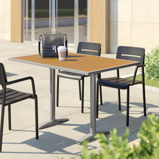 BFM SEATING Longport 6 Person 48'' L x 31'' H Extendable Dining Table