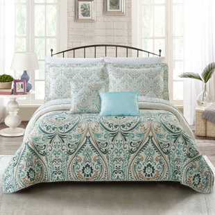 SERENTA Visionary Damask Quilted Geometric Shapes Coverlet Set