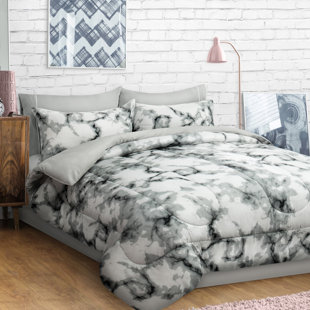 SAFDIE & CO. INC. Camouflage Bedding Set