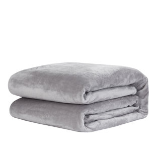 COZY HOME AND BATH Knitted Throw Blanket