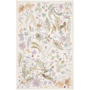 BAY ISLE HOME™ Hogle Hand Hooked Wool Floral Indoor Rug