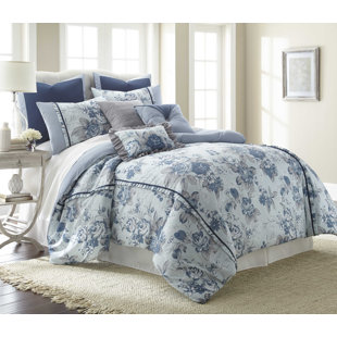 AMRAPUR OVERSEAS INC. Modern Threads Farmhouse 8-Piece Floral Comforter Set