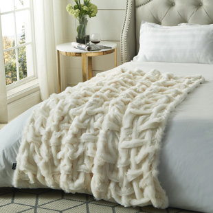 COZY TYME Lmos Stitched Faux Fur Throw Reverse Micromink 50" x 60"