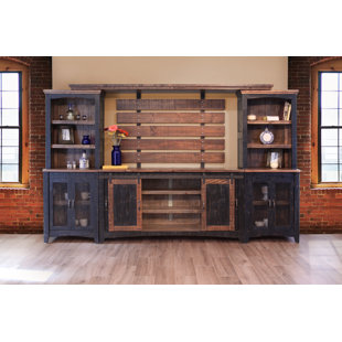 LAUREL FOUNDRY MODERN FARMHOUSE® Gilchrist Entertainment Center with Piers and Bridge, Black