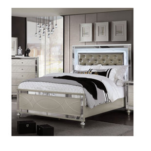 COZZY DESIGN Trungle Upholstered Bed