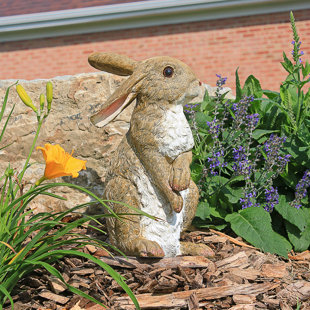 DESIGN TOSCANO Hopper the Bunny Standing Garden Rabbit Statue