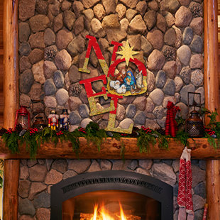 DESIGNOCRACY Noel Nativity Wooden Door Hanger by G.Debrekht