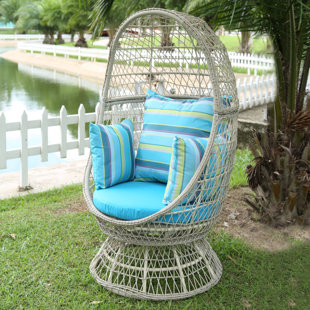 MADE4HOME Trento Swivel Patio Chair with Cushions