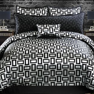 RIVERBROOK HOME Kacy Comforter Set