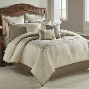 RIVERBROOK HOME Hillcrest Comforter Set