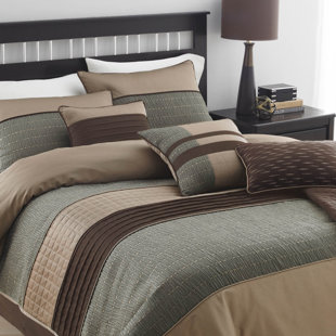 RIVERBROOK HOME Lexia Comforter Set