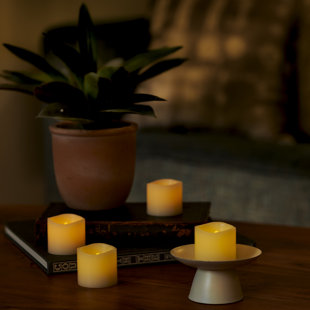 MATCHLESS CANDLE CO LED Vanilla Honey Scented Flameless Candle (Set of 4)