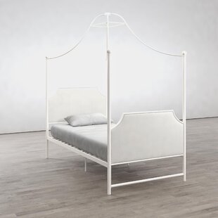 LITTLE SEEDS Monarch Hill Clementine Twin Canopy Bed