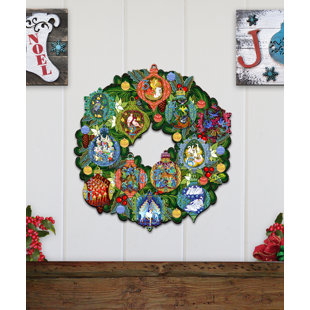 DESIGNOCRACY 12 Days of Christmas Wreath Door Hanger