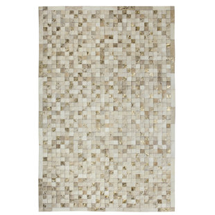 COWHIDE MALL Hera Handmade Cowhide Leather Ivory/Gold Rug