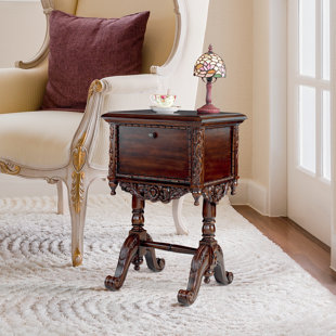 DESIGN TOSCANO Lady Rebecca Victorian End Table