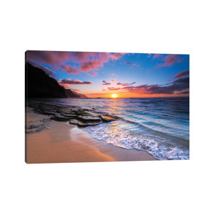 HIGHLAND DUNES 'Sunset over the Na Pali Coast from Ke'e Beach, Haena State Park, Kauai, Hawaii, USA I' Photographic Print on Wrapped Canvas