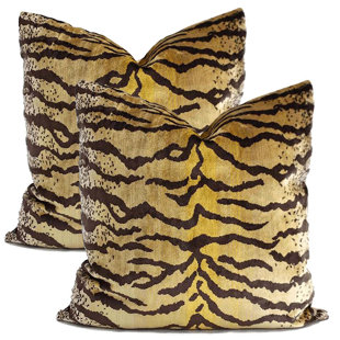 METROHOUSE DESIGNS Lee Jofa Animal Print Velvet Throw Pillow (Set of 2)