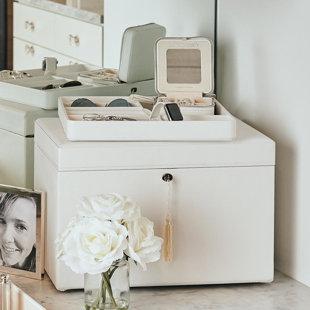 CALIFORNIA CLOSETS® Park Jewelry Box