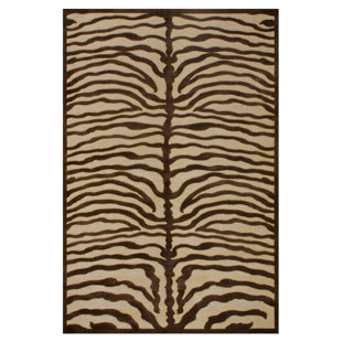 ROOM ENVY Saphir Viscose Croissant Tan Rug