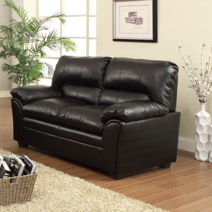 WOODHAVEN HILL Talon Loveseat
