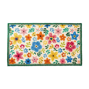 PLOW & HEARTH Indoor/Outdoor May Flowers Hooked Polypropylene Rug