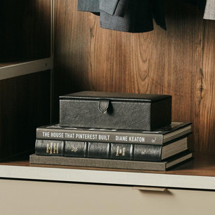 CALIFORNIA CLOSETS® Bowery Valet Shoe Shine Kit