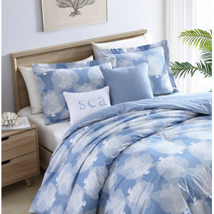 TOMMY BAHAMA HOME Ohana Reversible Comforter Set