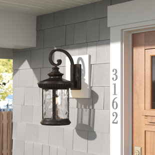 ASTORIA GRAND Baxter Wall Light