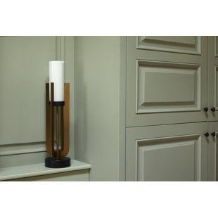 BOULEVARD EIGHT Jensine Metal Novelty Lamp