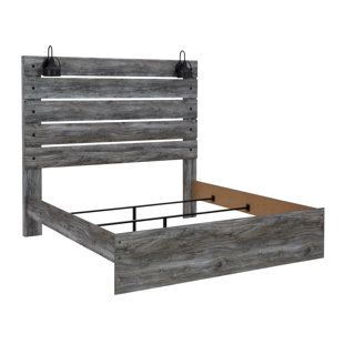 LOON PEAK® Kayzleigh Standard Bed
