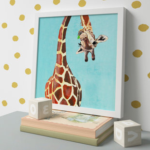 MACK & MILO™ Bentja Giraffe With Green Leaf Canvas Art