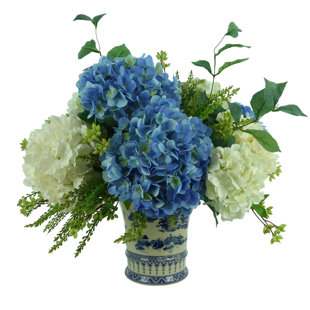 CREATIVE DISPLAYS, INC. Mixed Assortment Arrangement in Vase