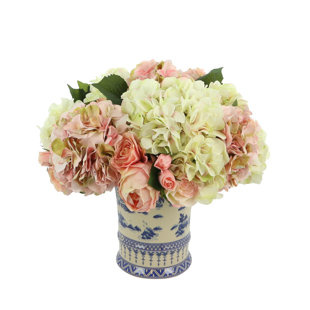 CREATIVE DISPLAYS, INC. Mixed Floral Arrangement in Vase