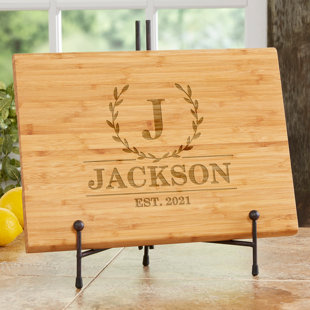 PERSONALIZATION MALL Laurel Wreath Personalized Bamboo Cutting Board