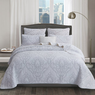 SWEET N SIMPLE HOME Cotton Damask Quilt Set
