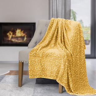SAFDIE & CO. INC. Knitted Throw Blanket