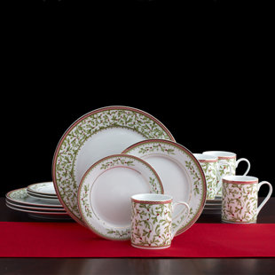 MIKASA Holiday Tradition 16-Piece Porcelain Dinnerware Set, Service for 4