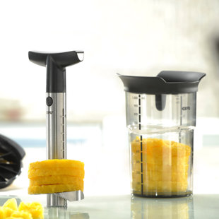 Gefu by Unimet Professional Plus Pineapple Slicer with Container