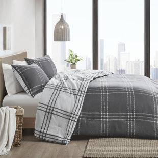 INTELLIGENT DESIGN Pike Plaid Reversible Comforter Set