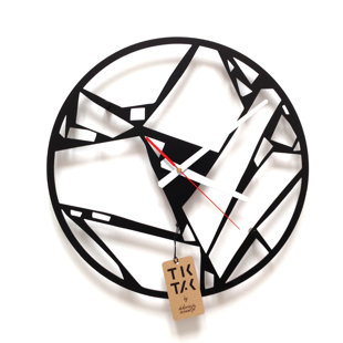 DECOLICIOUS Metal Wall Clock