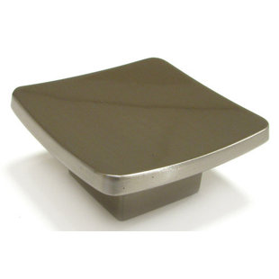 RICHELIEU Oversized Inspiration Square Knob