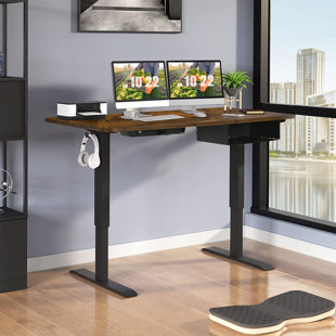 UPPER SQUARE™ Hanner Desk
