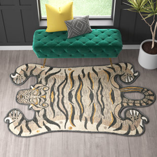 JUSTINA BLAKENEY X LOLOI Feroz Animal Print Hand-Hooked Wool Silver Area Rug