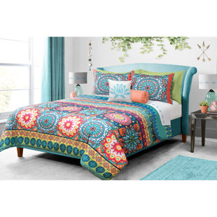 SAFDIE & CO. INC. Safdie Luxury Home Damask Comforter Set