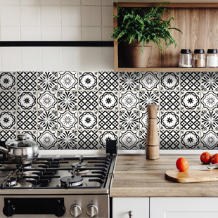 MI ALMA 4'' W x 4'' L Vinyl Peel and Stick Mosaic Tile