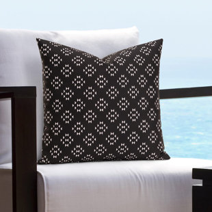 SISCOVERS Geometric Indoor/Outdoor Throw Pillow